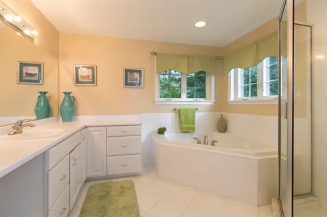 61 Sullivan Farm Drive Rochester NH 03868