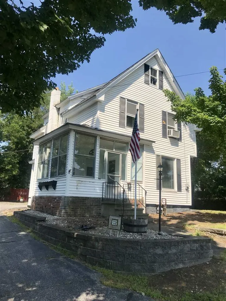 72 Bismark Street Manchester NH 03102