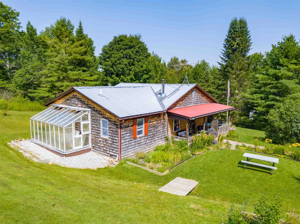 1008 Woodchuck Hollow Road Washington VT 05675