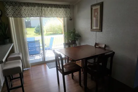 7 Brenda Street Nashua NH 03062