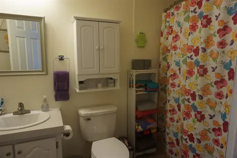 7 Brenda Street Nashua NH 03062