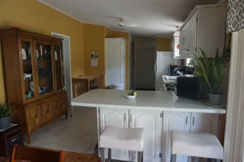 7 Brenda Street Nashua NH 03062