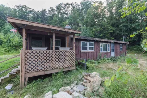1063 Mammoth Road Pelham NH 03076
