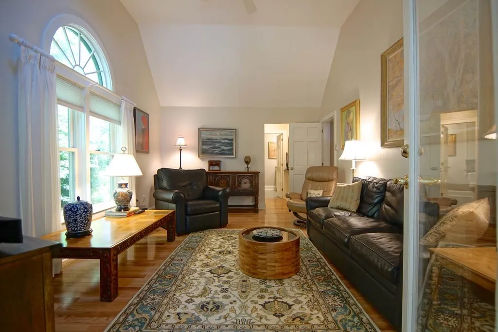 579 Sagamore Avenue Portsmouth NH 03801