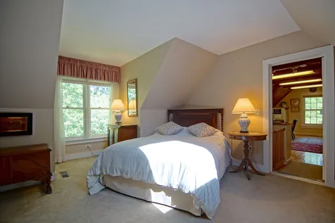 579 Sagamore Avenue Portsmouth NH 03801