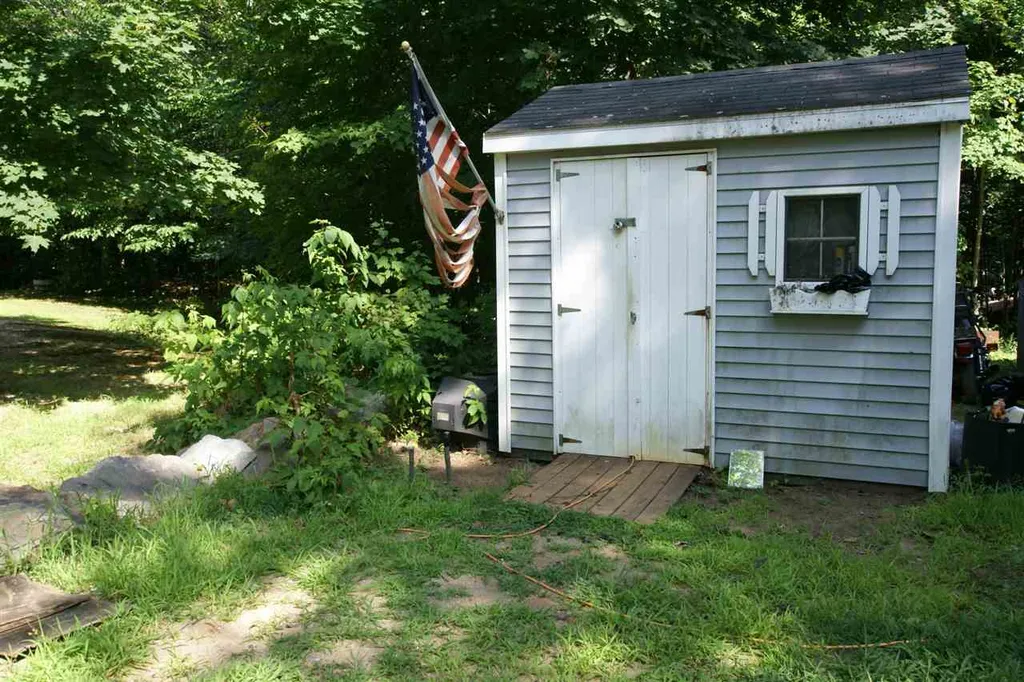 49 Ivy Lane Farmington NH 03835