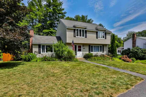 3 Sunshine Court Nashua NH 03063