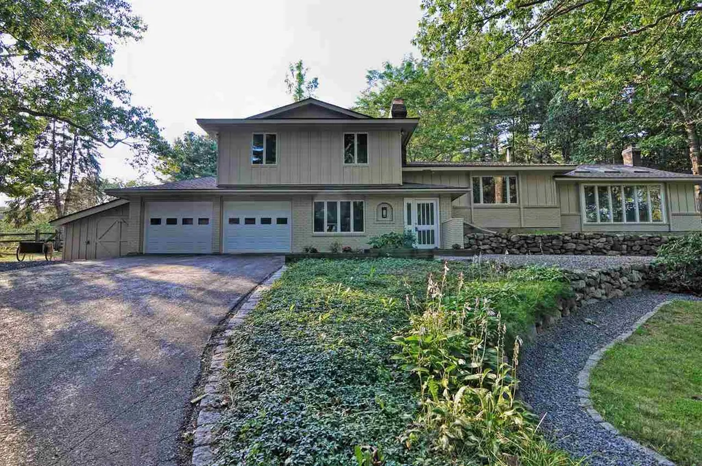 105 Richardson Road Hollis NH 03049
