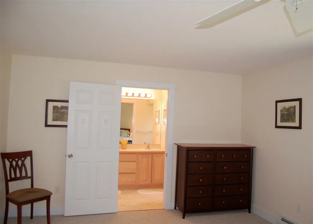 24 Amber Way Warren VT 05674