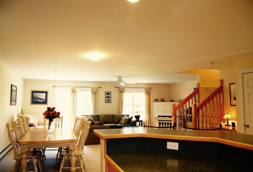 24 Amber Way Warren VT 05674