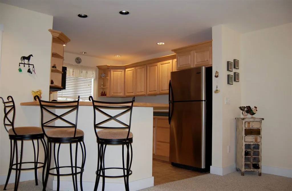 24 Amber Way Warren VT 05674