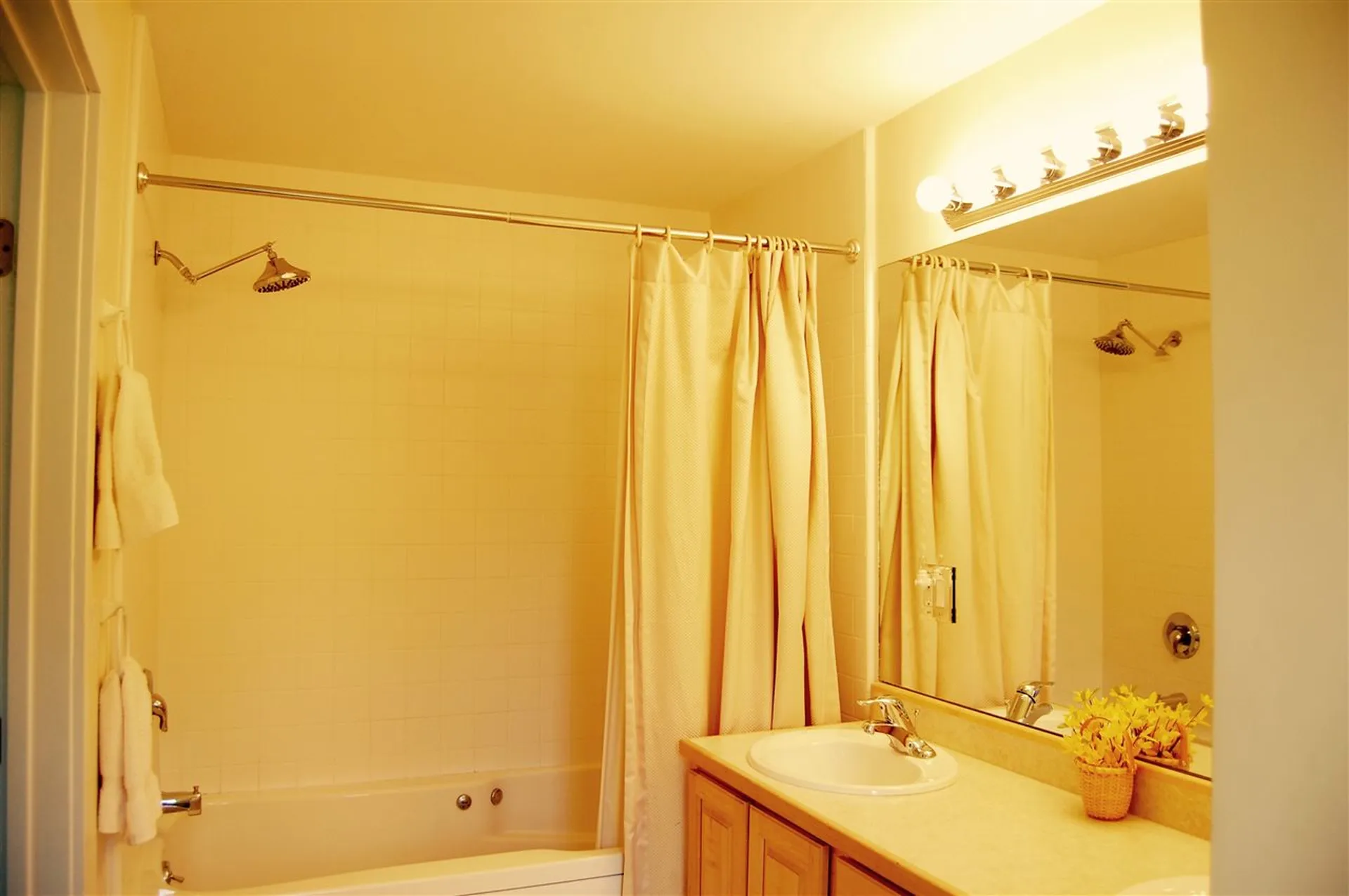24 Amber Way Warren VT 05674