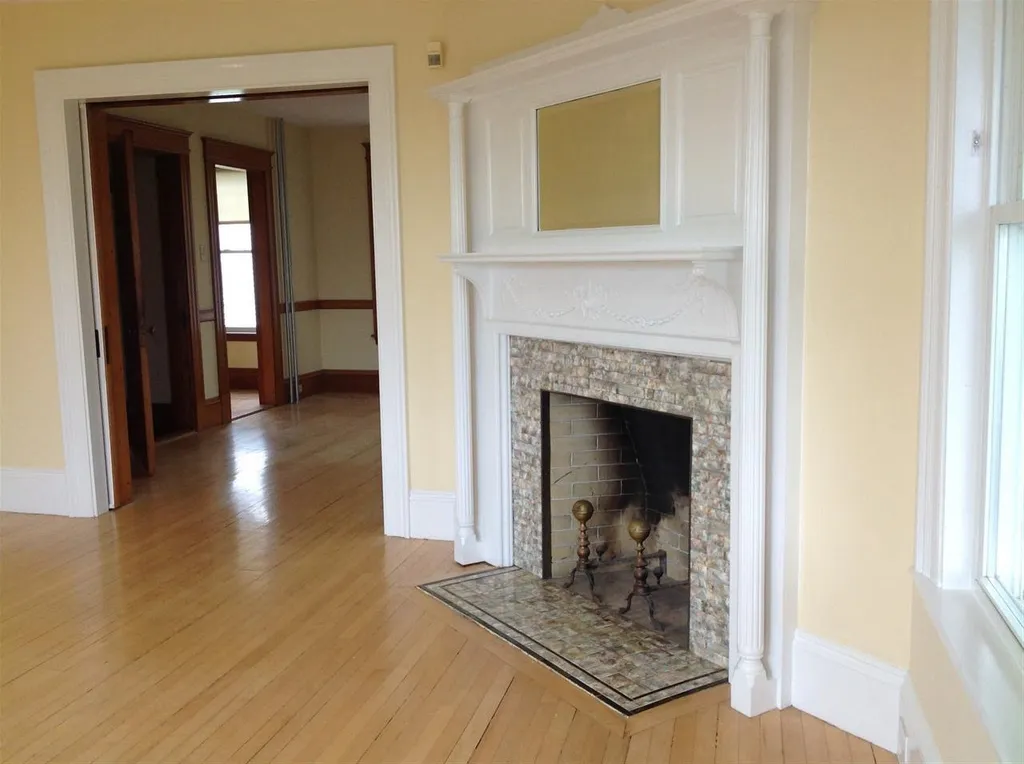 63 Atlantic Avenue North Hampton NH 03862