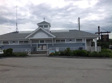 63 Atlantic Avenue North Hampton NH 03862
