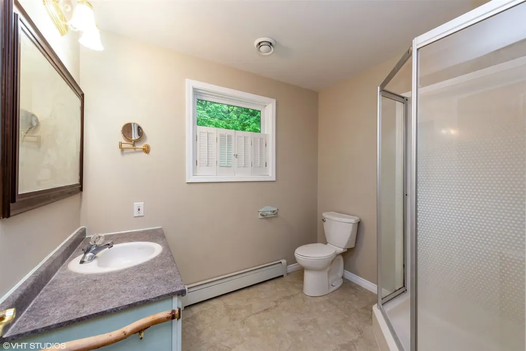 9 Merrill Lane Newmarket NH 03857