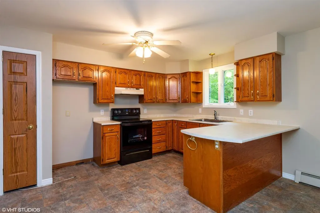 9 Merrill Lane Newmarket NH 03857