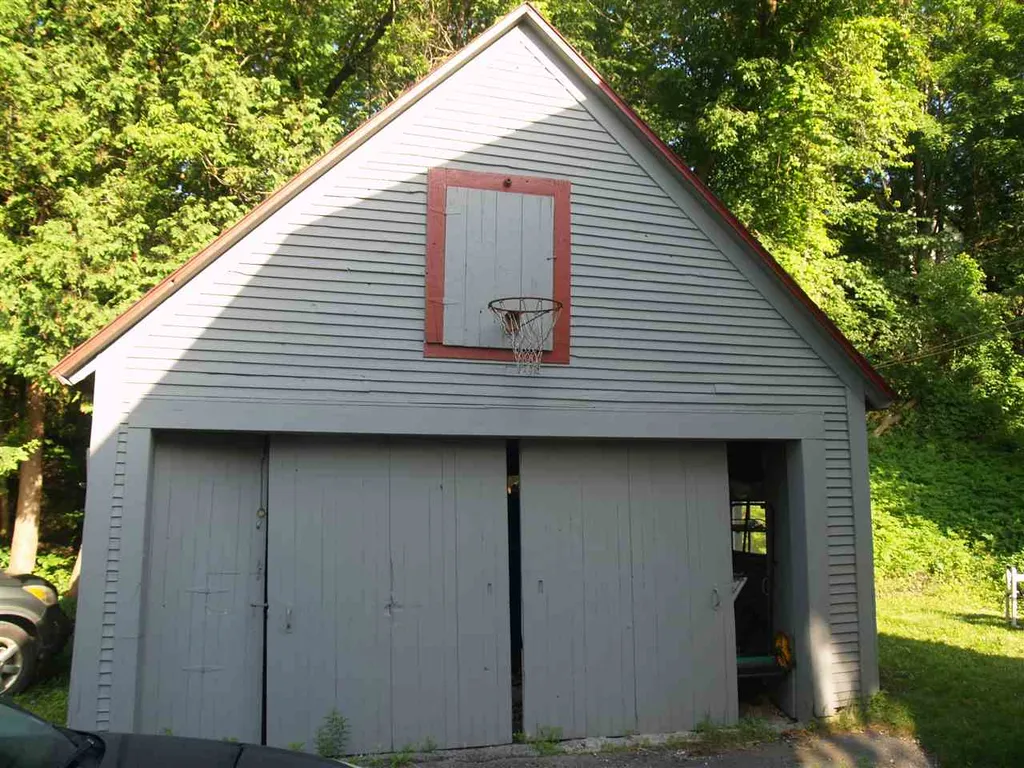 8-10 Cambria Street Barre City VT 05641-0000