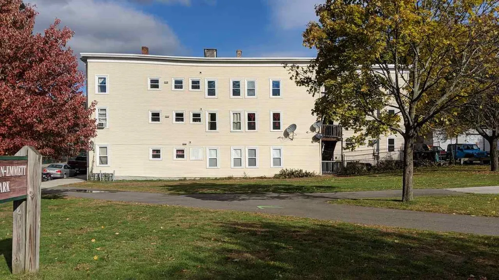 205-213 Pine Street Manchester NH 03103