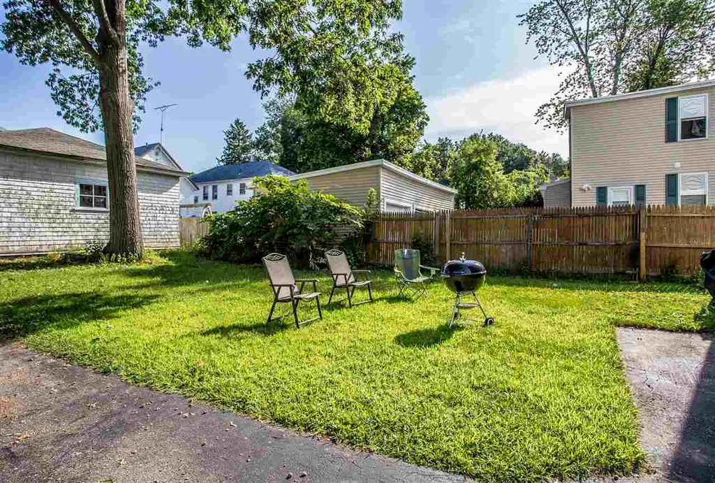 378 Myrtle Street Manchester NH 03104