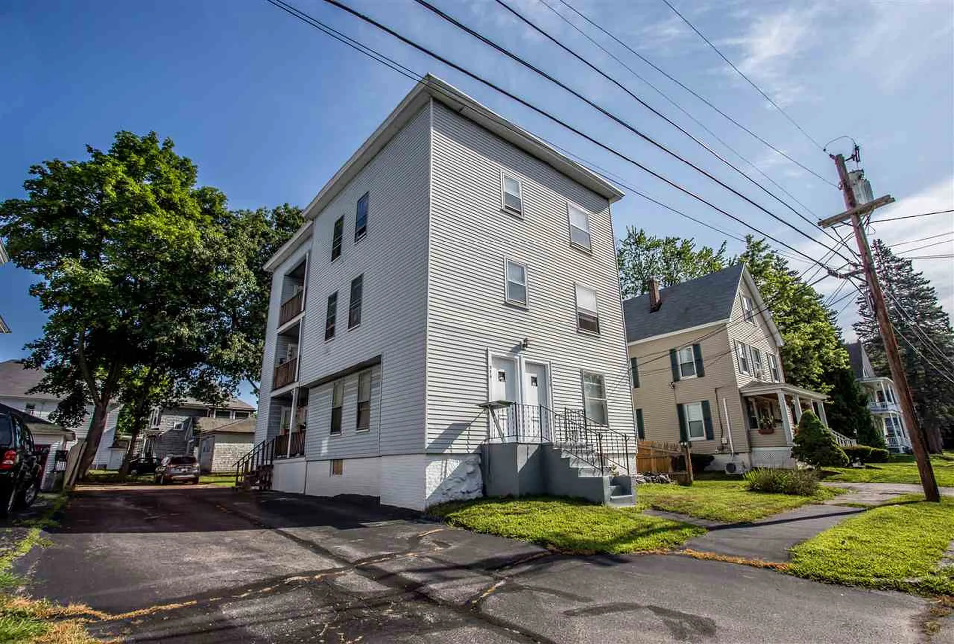 378 Myrtle Street Manchester NH 03104