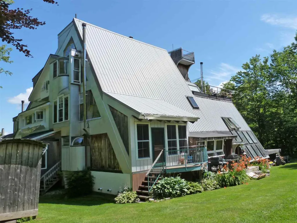 16 Dimetro Road Warren VT 05674