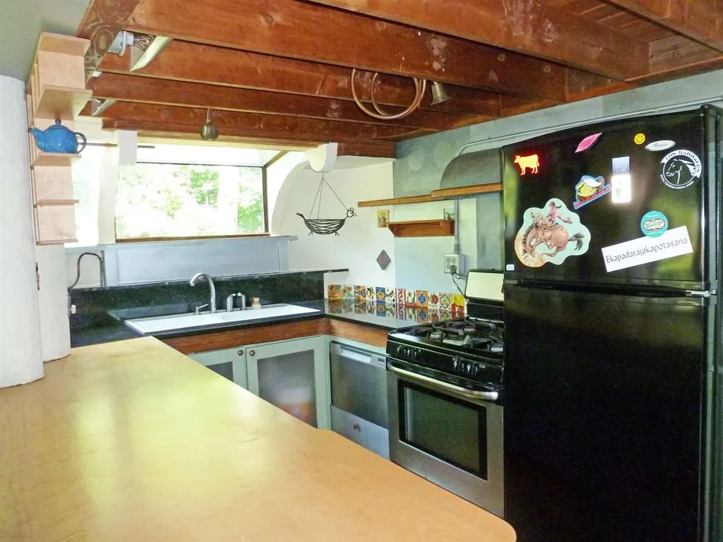 16 Dimetro Road Warren VT 05674