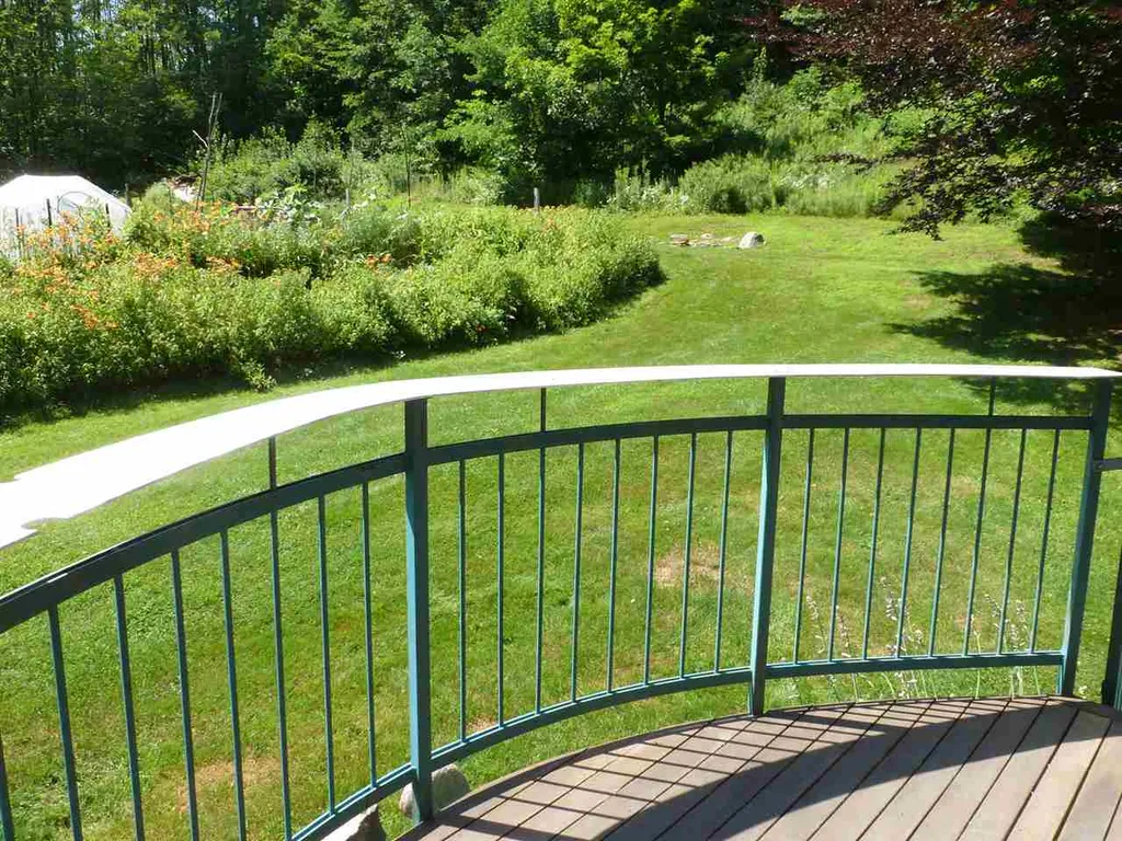 16 Dimetro Road Warren VT 05674
