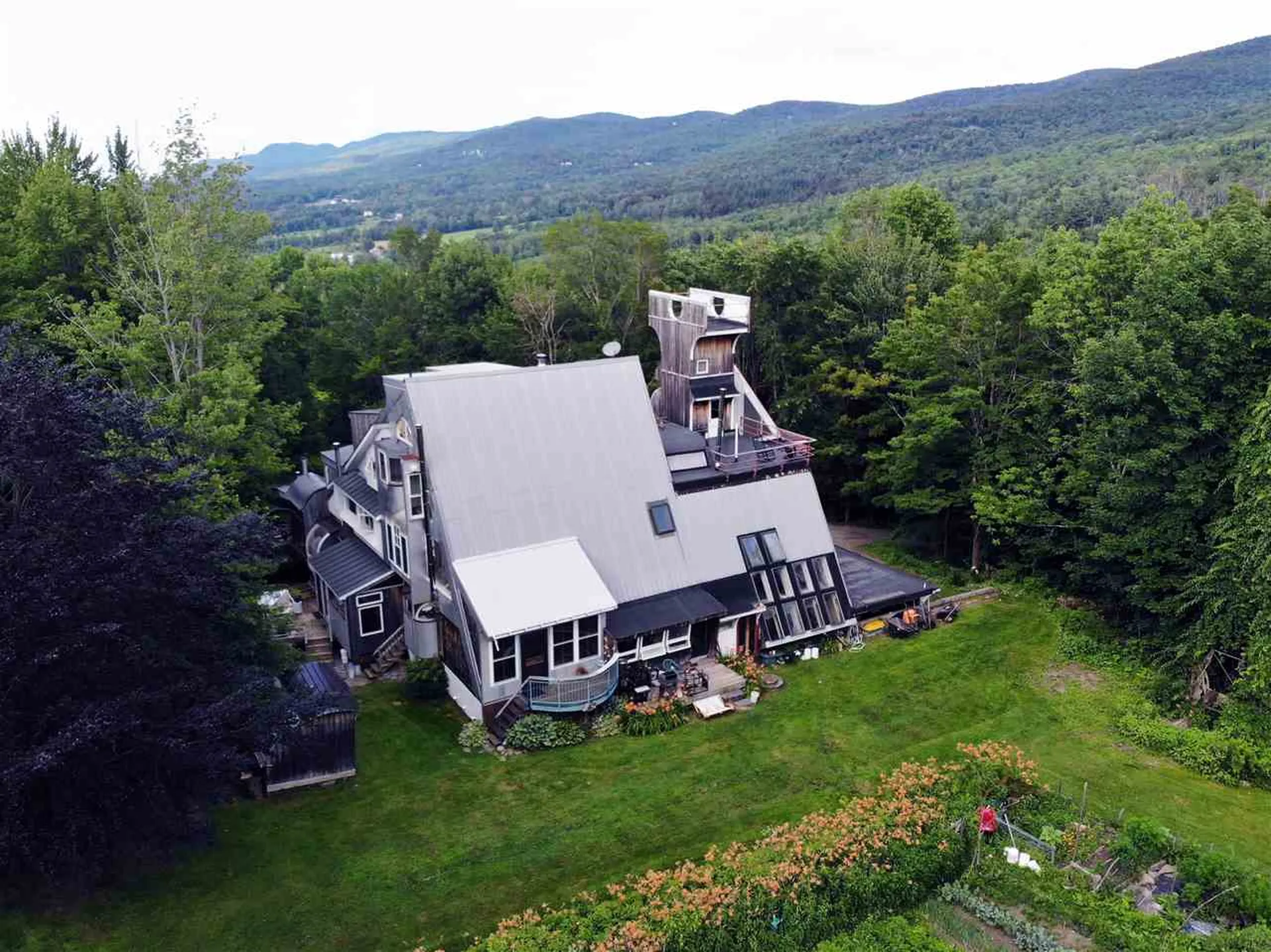 16 Dimetro Road Warren VT 05674