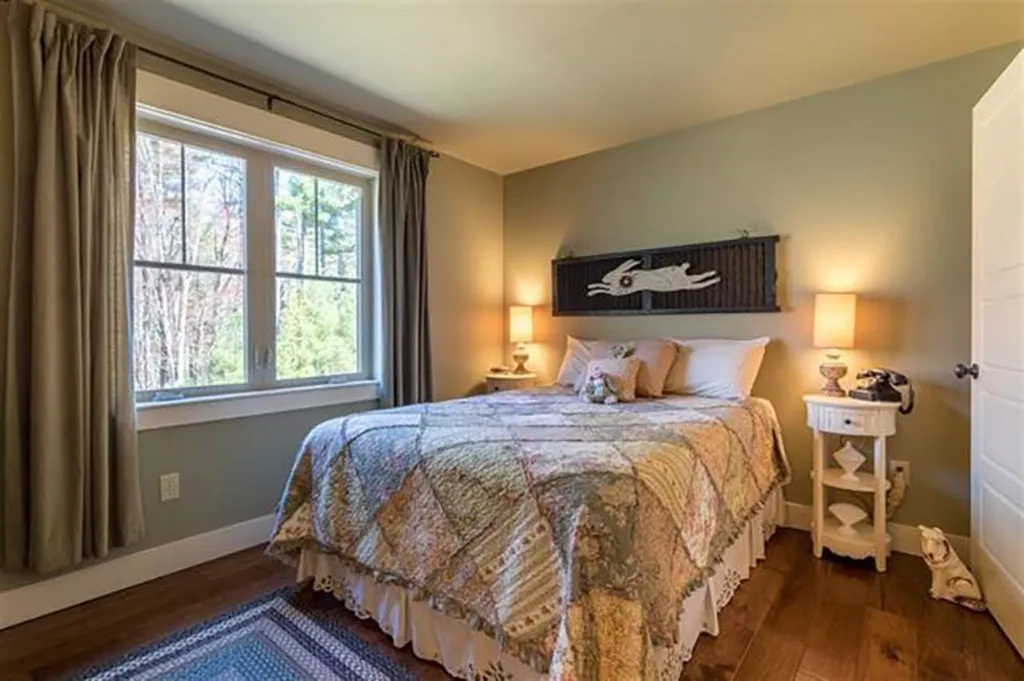 888 Mcintyre Road Newington NH 03801