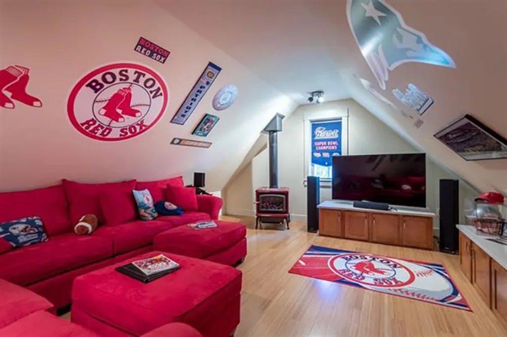 888 Mcintyre Road Newington NH 03801