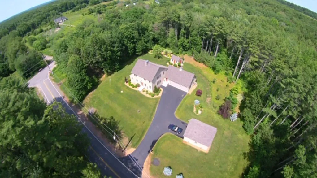 888 Mcintyre Road Newington NH 03801