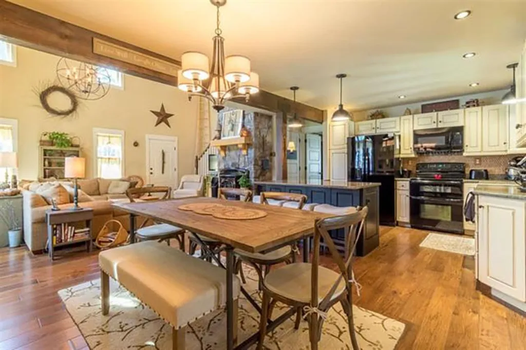 888 Mcintyre Road Newington NH 03801
