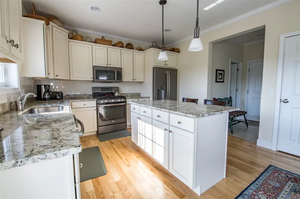 159 Sommerfield Avenue South Burlington VT 05403