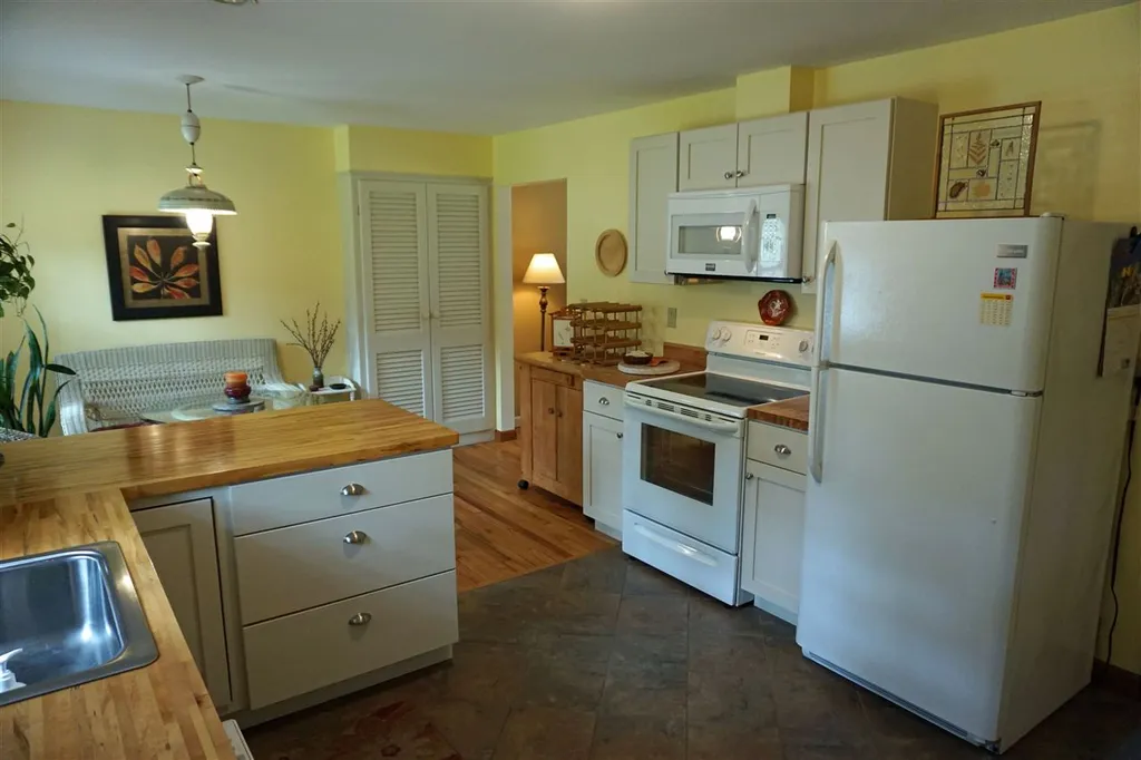 31 Lucinda Terrace Keene NH 03431
