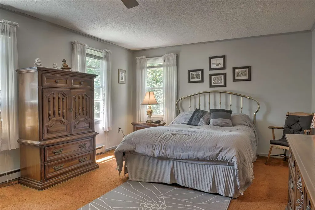 35 Salisbury Road Keene NH 03431