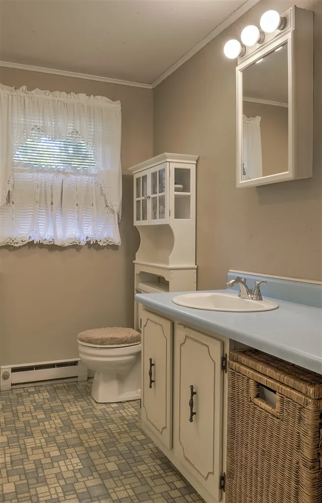35 Salisbury Road Keene NH 03431