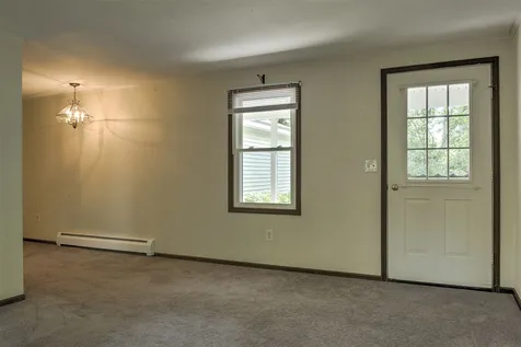 35 Salisbury Road Keene NH 03431