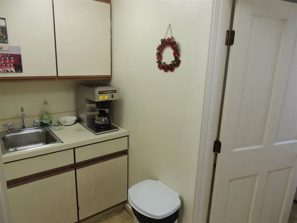 109 Court Street Laconia NH 03246