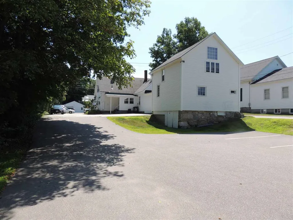 109 Court Street Laconia NH 03246