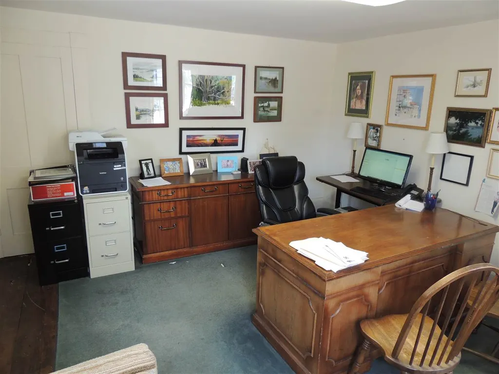 109 Court Street Laconia NH 03246