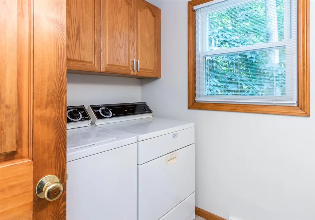 23 South London Drive Nashua NH 03062