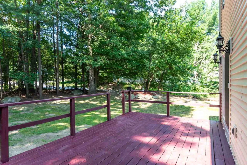23 South London Drive Nashua NH 03062