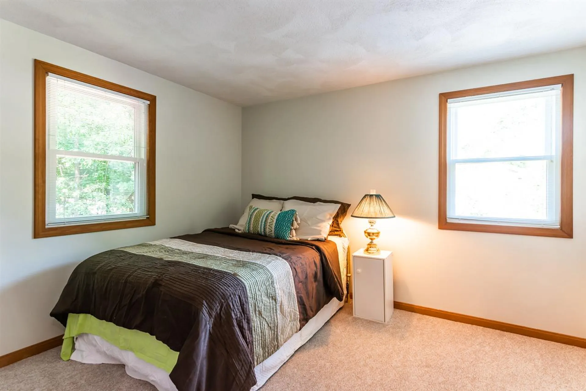 23 South London Drive Nashua NH 03062