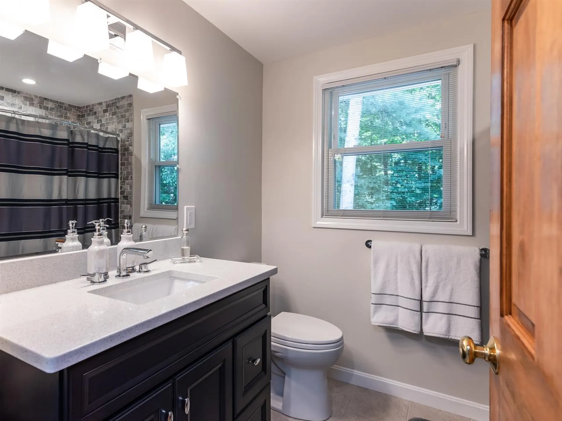 23 South London Drive Nashua NH 03062