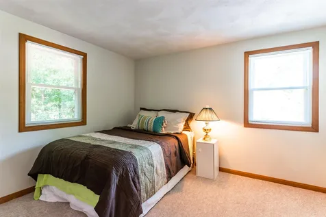 23 South London Drive Nashua NH 03062