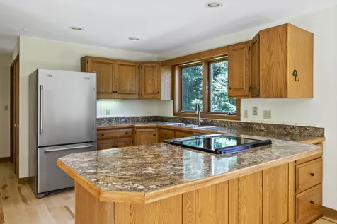 8 Watershed Lane Wilmot NH 03287