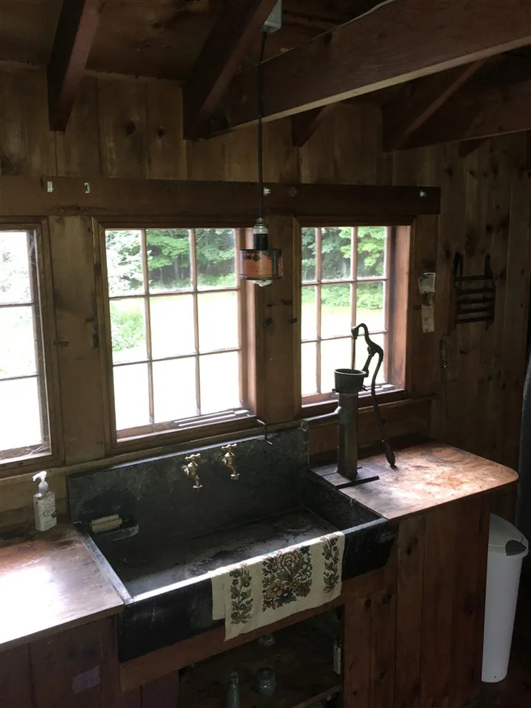156 Middle Road Sandwich NH 03227