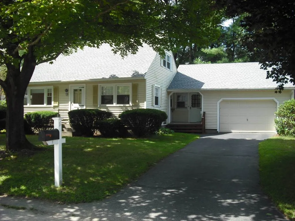 11 Iceland Circle Keene NH 03431