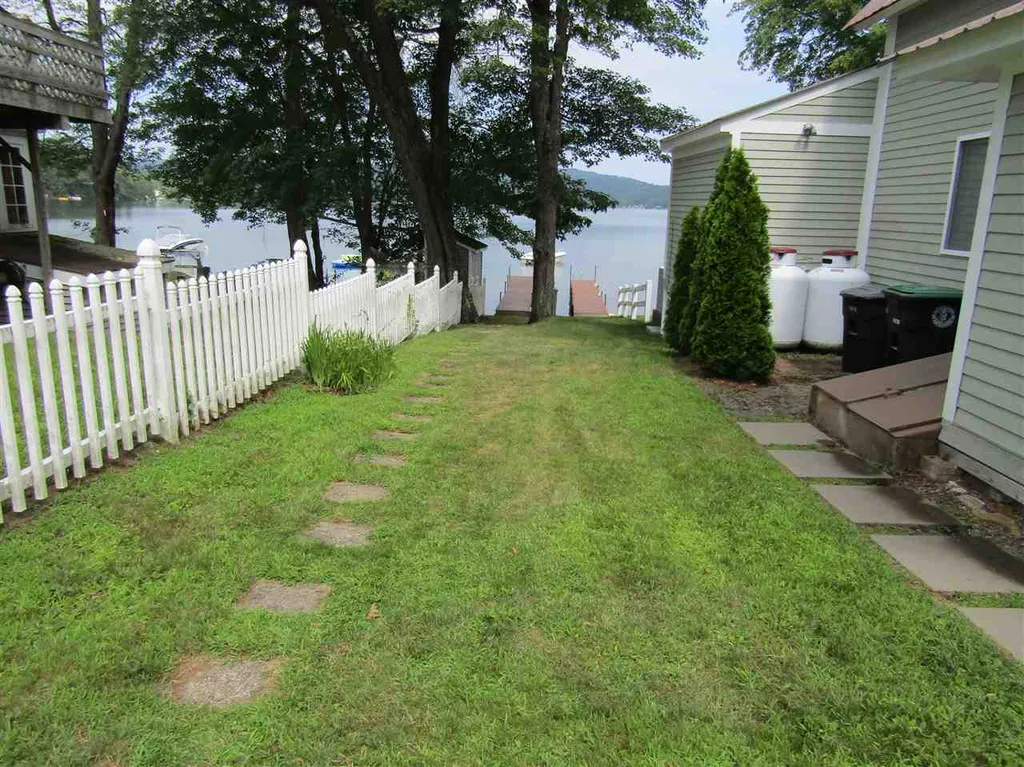 85 Webster Avenue Franklin NH 03235
