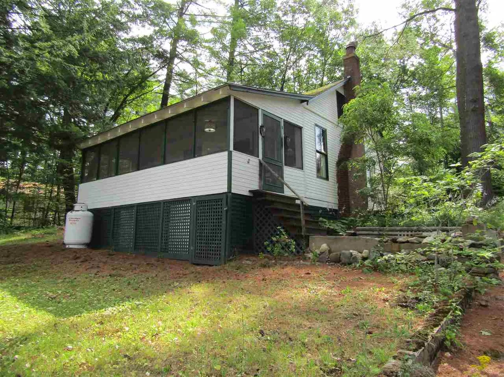 85 Webster Avenue Franklin NH 03235